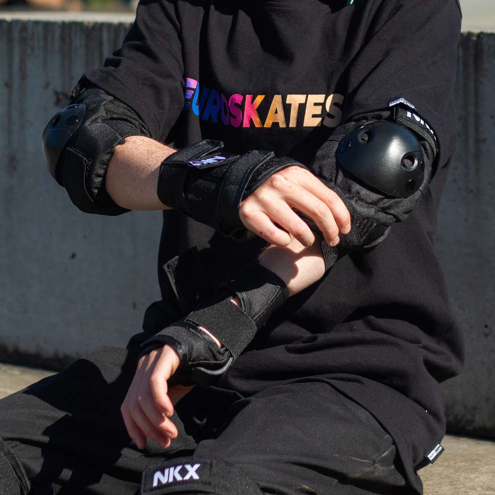 NKX Pro Dziecięce Ochraniacze na Nadgarstki