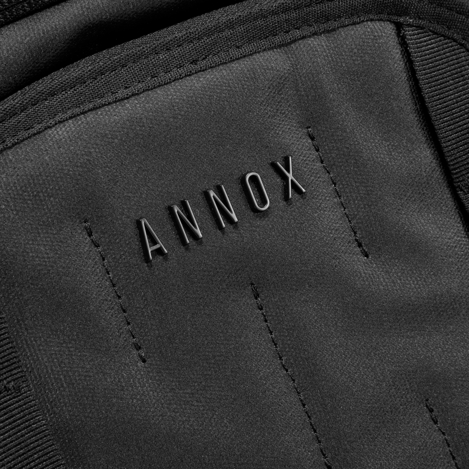 Plecak Annox Vault 28L - Odporny na wodę plecak do narciarstwa, sportu i podróży